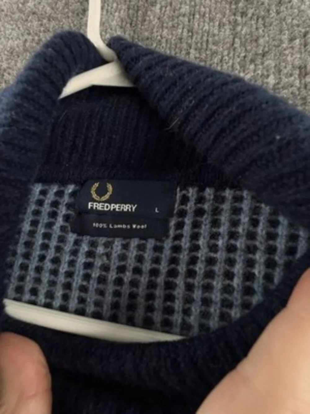 Fred Perry Thick Waffle Knit Turtleneck Sweater Large Logo Blue Wool Pullover